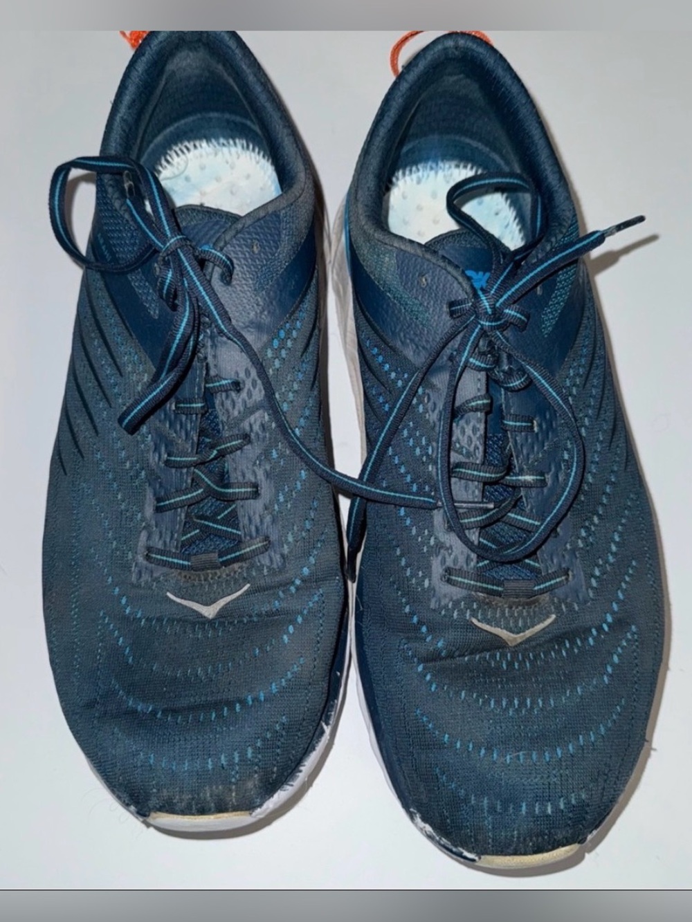 Hoka Dynamic Arahi 4 Men's Navy Blue and White Athletic Shoes with Blue Accents - Picture 2 of 4